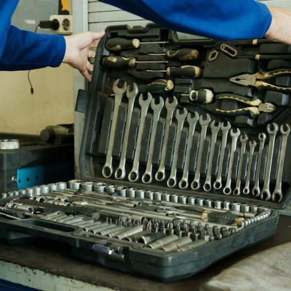 pexels-artempodrez-8985454